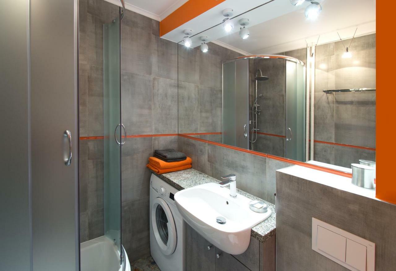 Locum - Old Town - Car Park Apartment *